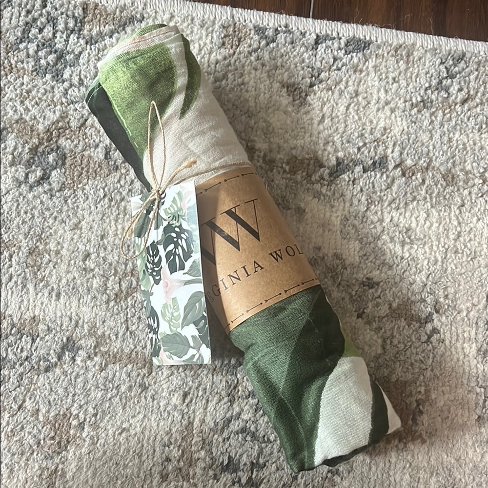 Virginia Wolf Wrap